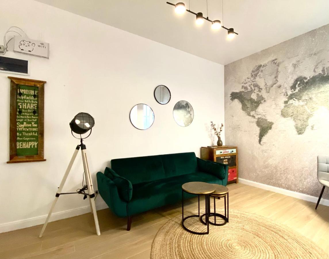 Apartamento 10 Council Square Braşov Exterior foto